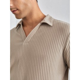 Men Ribbed Knit Collar Tee